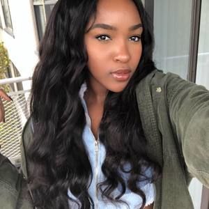 Meet your Posher, Cynthia